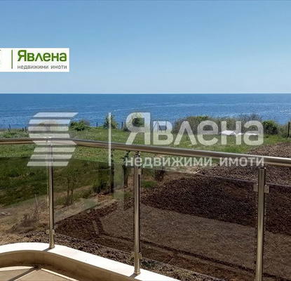 Снимка 2 — Тристаен апартамент в Бургас, Царево