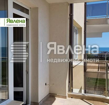 Снимка 4 — Тристаен апартамент в Бургас, Царево