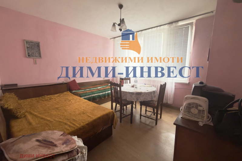 Тристаен апартамент в Добрич, Център