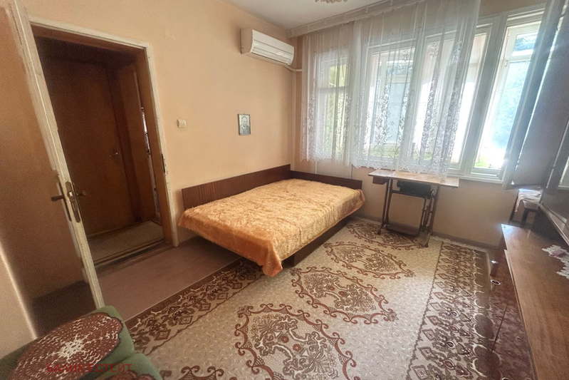 3-bedroom apartment in Dobrich, Dobrotica - Varnenska