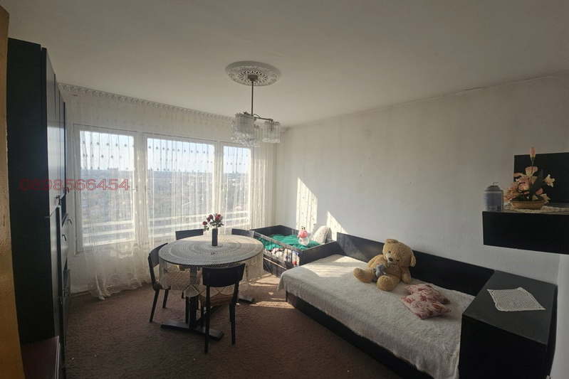 3-bedroom apartment in Dobrich, Drujba 3