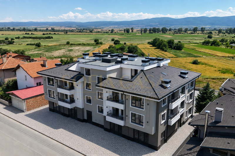 Two-room apartment in Elin Pelin with terrace and parking space