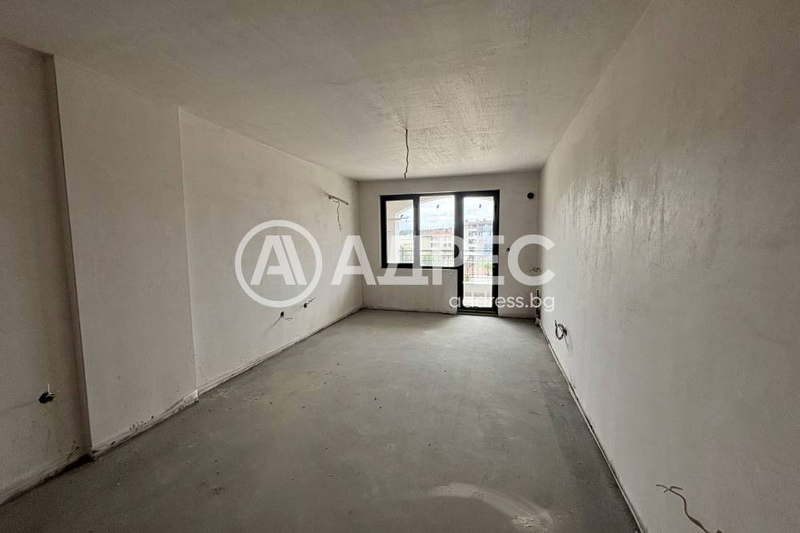 3-bedroom apartment in Haskovo, Badema