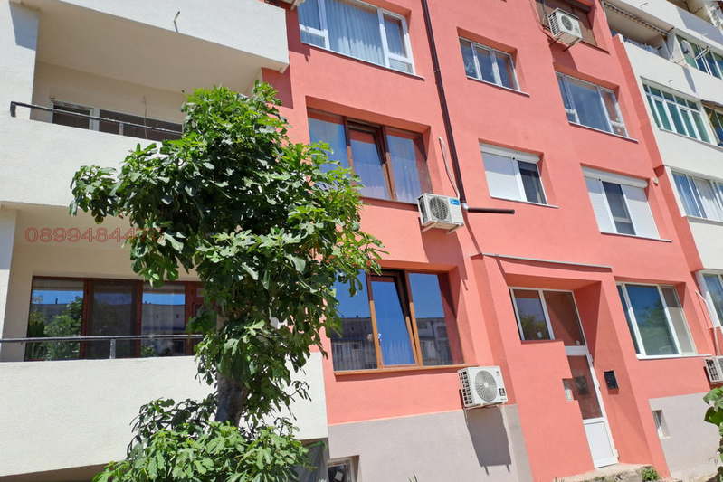 3-bedroom apartment in Oblast Plovdiv, Karlovo