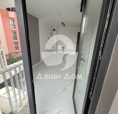 Снимка 4 — Двустаен апартамент в Бургас, к.к. Слънчев бряг