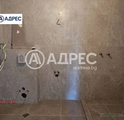 Снимка 4 — Тристаен апартамент в к.к. Св.Св. Константин и Елена