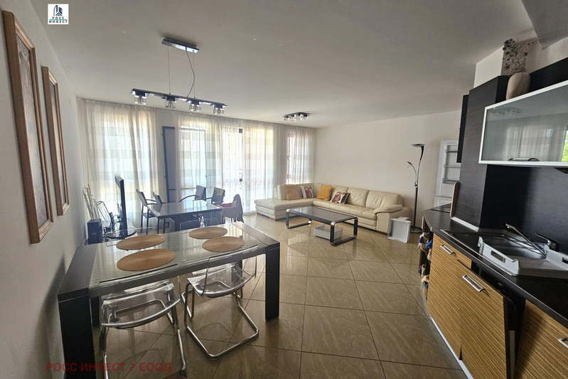 3-bedroom apartment in Sv.Sv. Konstantin I Elena