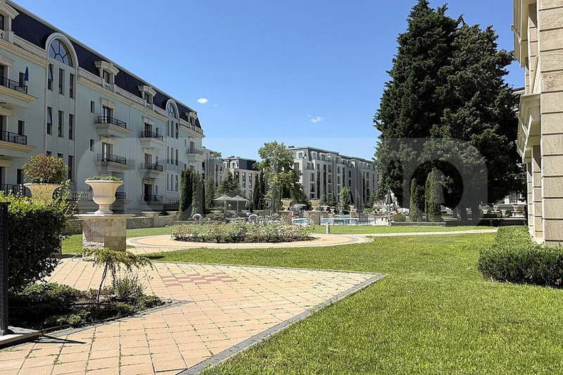 Three-room apartment with terrace in the resort complex Sv.Sv. Konstantin and Elena