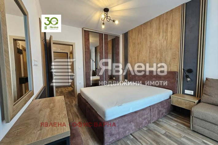 Двустаен апартамент с тераса в к.к. Св. Св. Константин и Елена