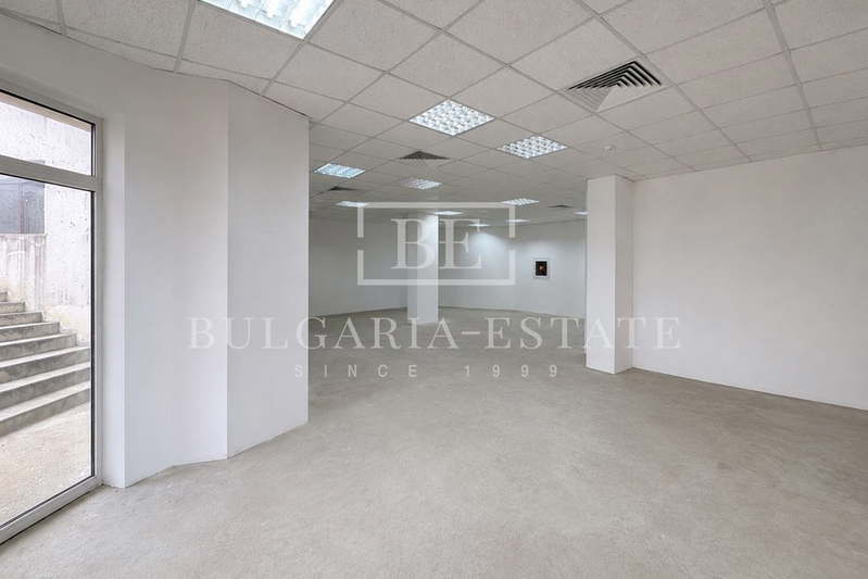 3-bedroom apartment in Zlatni Pyasyci