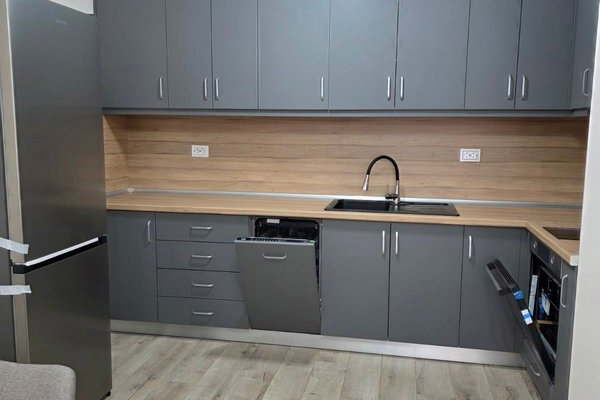 3-bedroom apartment in Kyrdjali, Centyr