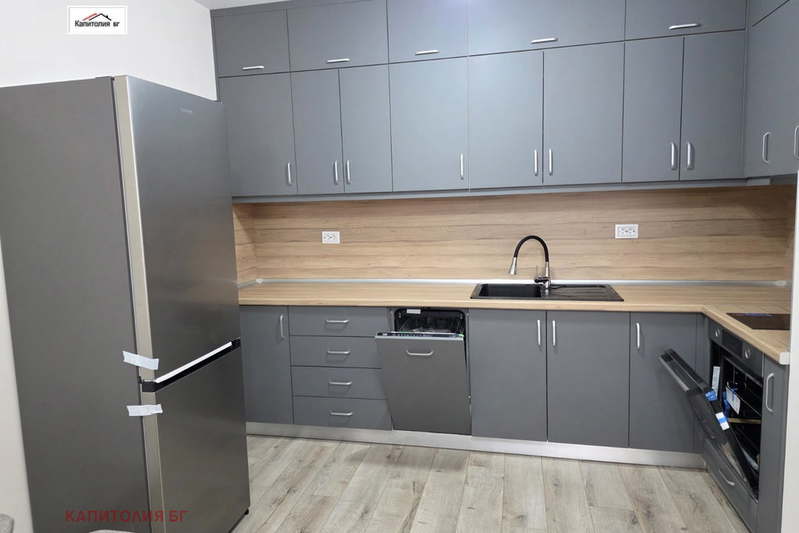 3-bedroom apartment in Kyrdjali, Centyr