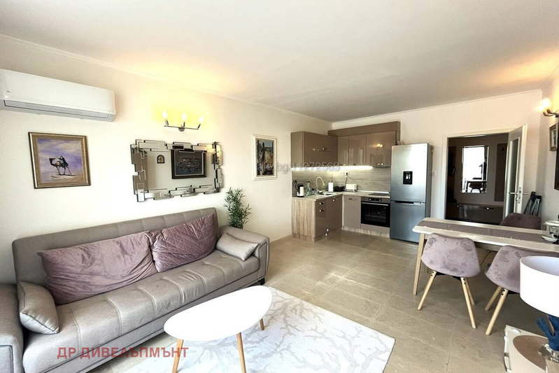 3-bedroom apartment in Oblast Burgas, Nesebyr