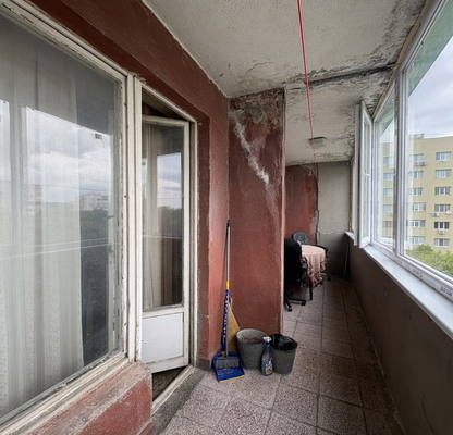 Снимка 5 — Двустаен апартамент в Шумен, Нови пазар