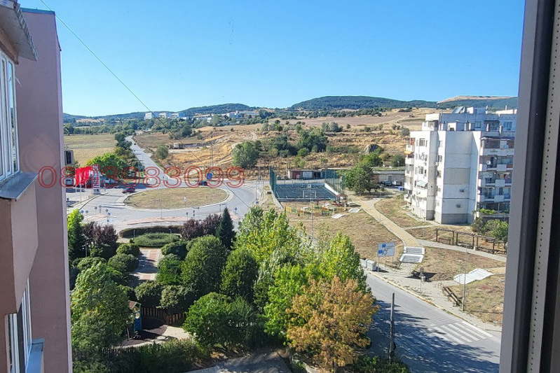 Тристаен апартамент в Пазарджик, Панагюрище