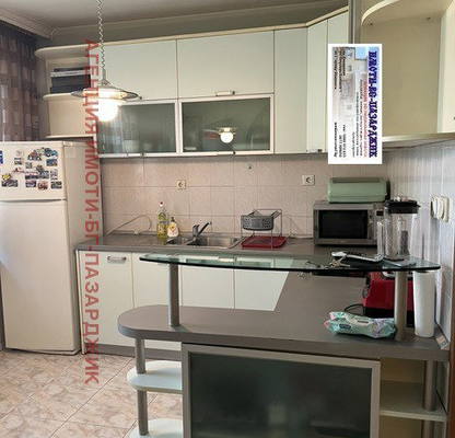 Photo 2 — 4-bedroom apartment in Pazardjik, Idealen Centyr