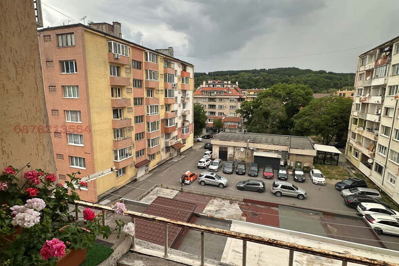 2-bedroom apartment in Pernik, Centyr