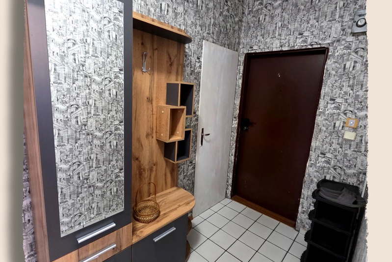 Тристаен апартамент в Перник, Център