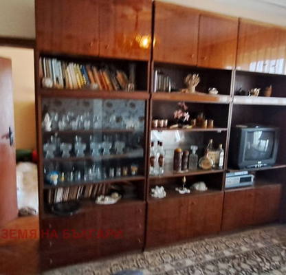 Photo 4 — 3-bedroom apartment in Pernik, Humni Dol