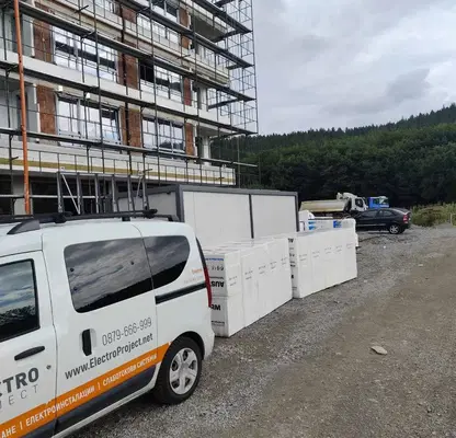 Photo 2 — 3-bedroom apartment in Pernik, Iztok