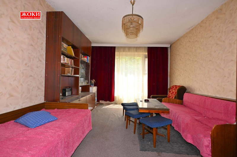 1-bedroom apartment in Pernik, Moshino