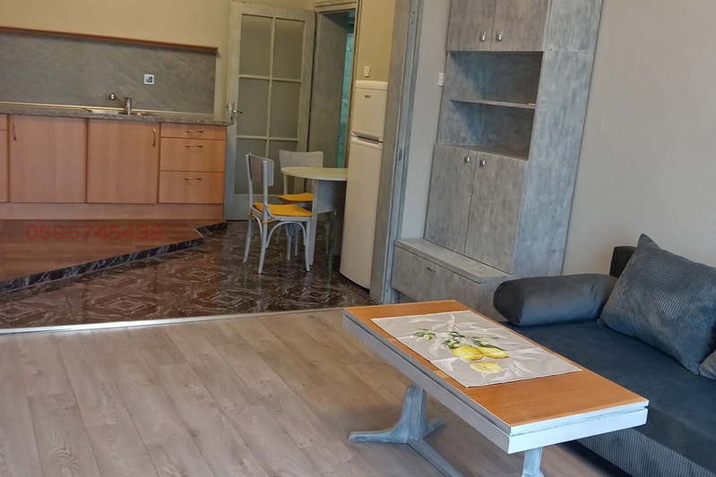 3-bedroom apartment in Pernik, Moshino