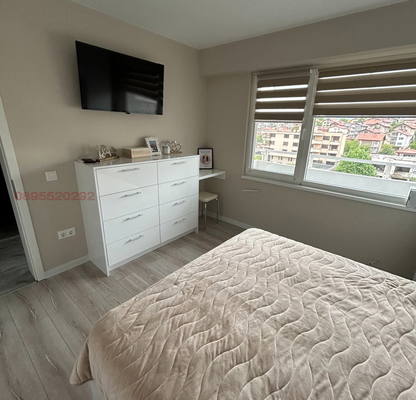 Photo 2 — 3-bedroom apartment in Pernik, Prouchvane