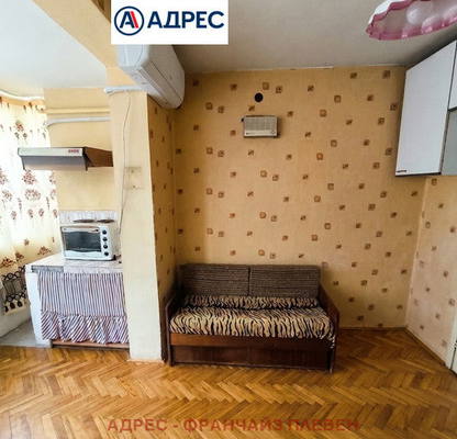 Снимка 3 — Двустаен апартамент в Плевен, 9-ти квартал