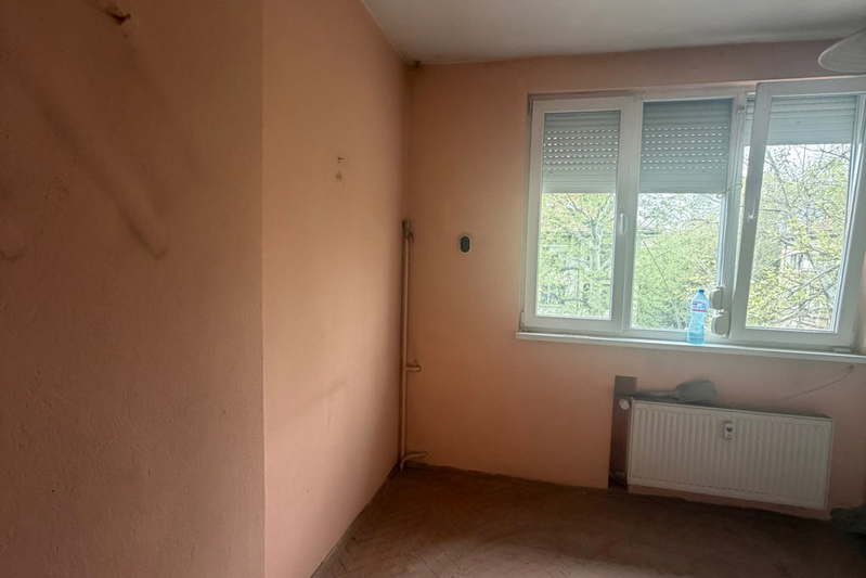 3-bedroom apartment in Pleven, Drujba 4