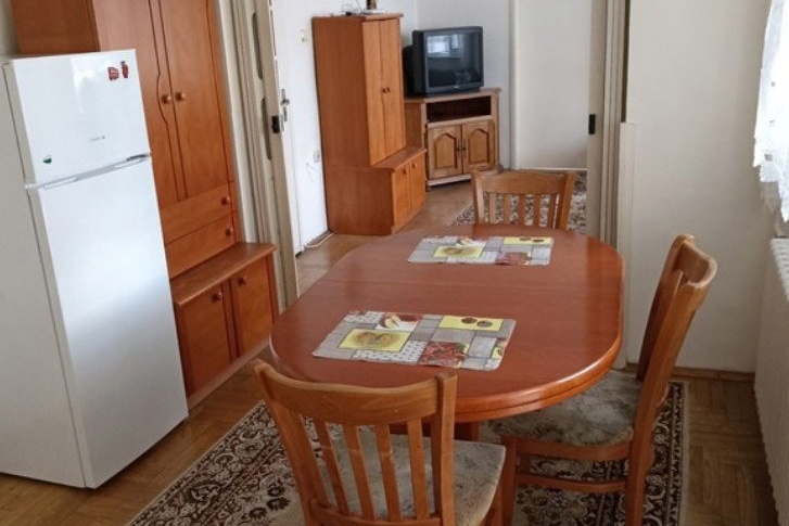 Тристаен апартамент в Плевен, Дружба 4