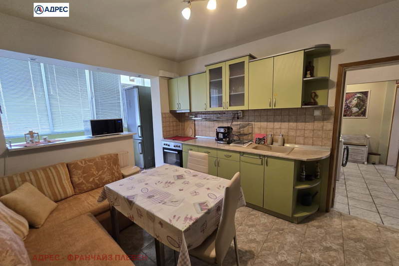 3-bedroom apartment in Pleven, Idealen Centyr