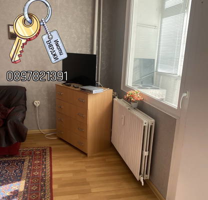 Снимка 2 — Едностаен апартамент в Плевен, Широк център