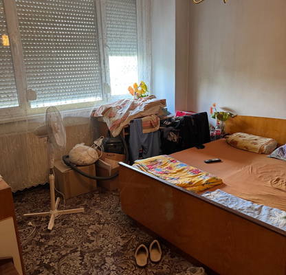Снимка 4 — Двустаен апартамент в Плевен, Широк център