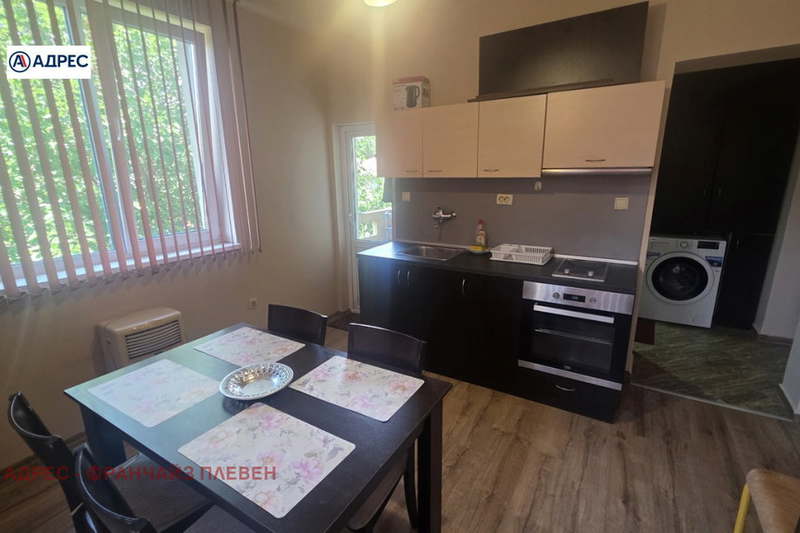 3-bedroom apartment in Pleven, Shirok Centyr