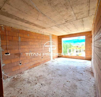 Снимка 5 — Двустаен апартамент с тераса в Беломорски, Пловдив