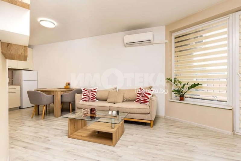 2-bedroom apartment in Plovdiv, Centyr