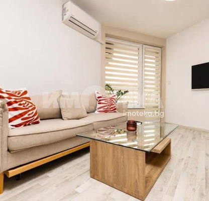 Photo 3 — 2-bedroom apartment in Plovdiv, Centyr