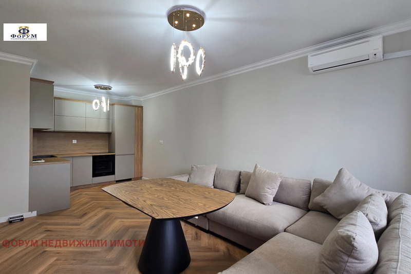 2-bedroom apartment in Plovdiv, Centyr