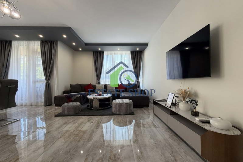 Three-room apartment with terrace in Center, Plovdiv