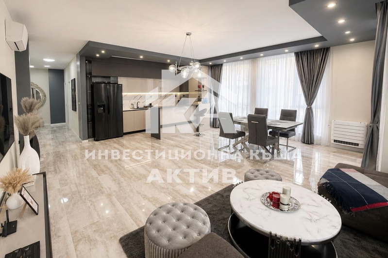 Spacious 3-room apartment in Center, Plovdiv with 3 terraces
