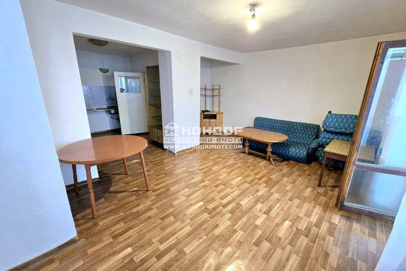 3-bedroom apartment in Plovdiv, Centyr