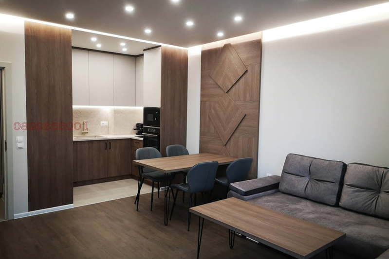 2-bedroom apartment in Plovdiv, Centyr