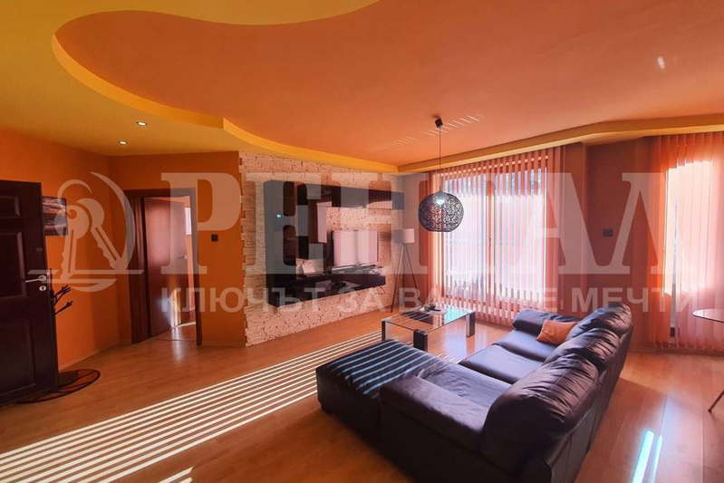 2-bedroom apartment in Plovdiv, Centyr