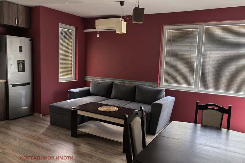 2-bedroom apartment in Plovdiv, Centyr