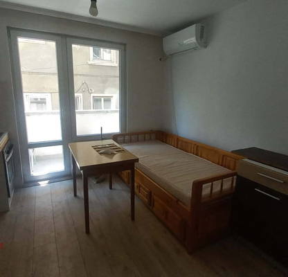 Снимка 5 — Двустаен апартамент в Център, Пловдив с нови климатици