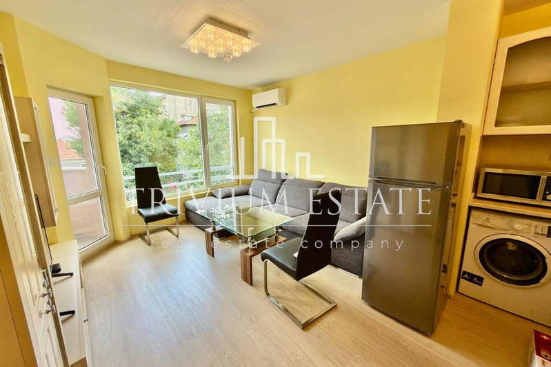 Three-room apartment with garage in the centre of Plovdiv