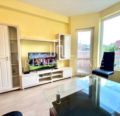 Photo 3 — Three-room apartment with garage in the centre of Plovdiv
