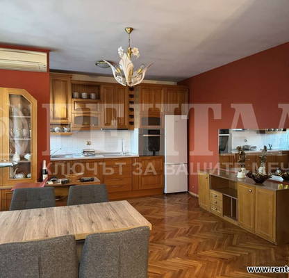 Photo 2 — 3-bedroom apartment in Plovdiv, Centyr