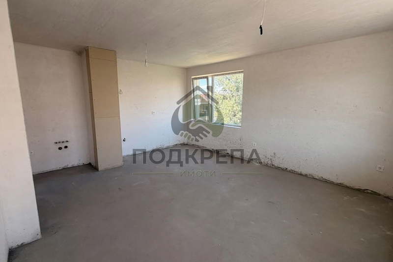 Двустаен апартамент с панорамна тераса в Христо Смирненски, Пловдив