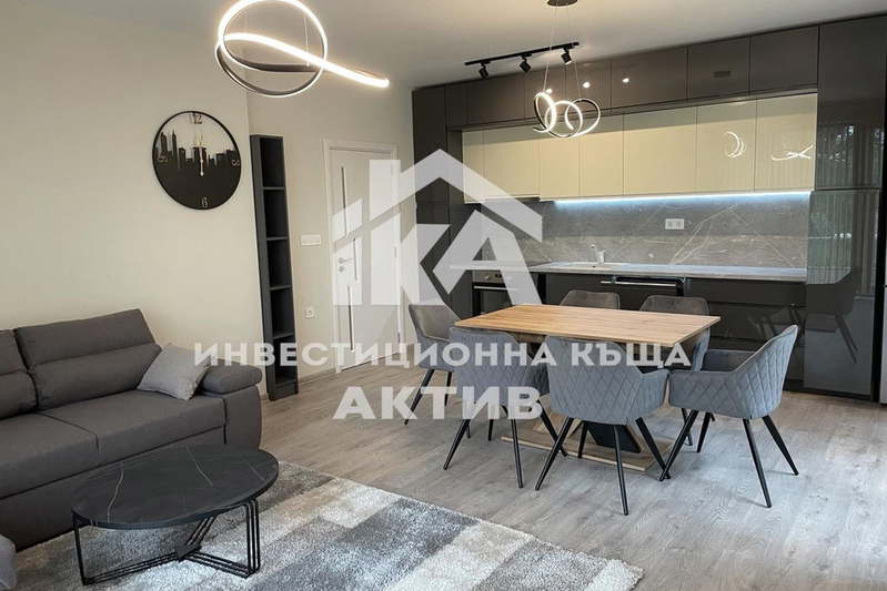 Двустаен апартамент с двор в кв. Христо Смирненски, Пловдив